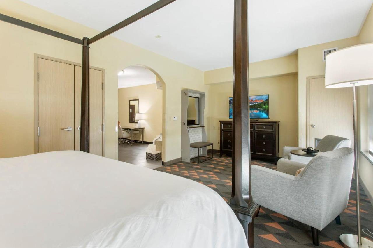 Holiday Inn Hotel & Suites Waco Northwest By Ihg Bellmead Zewnętrze zdjęcie